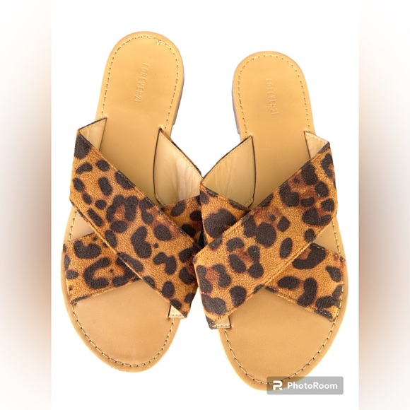 F21 cheetah print slides - Picture 1 of 1